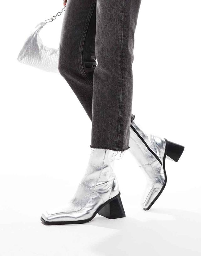 ASOS DESIGN Ria mid-heel leather boots in silver Product Image