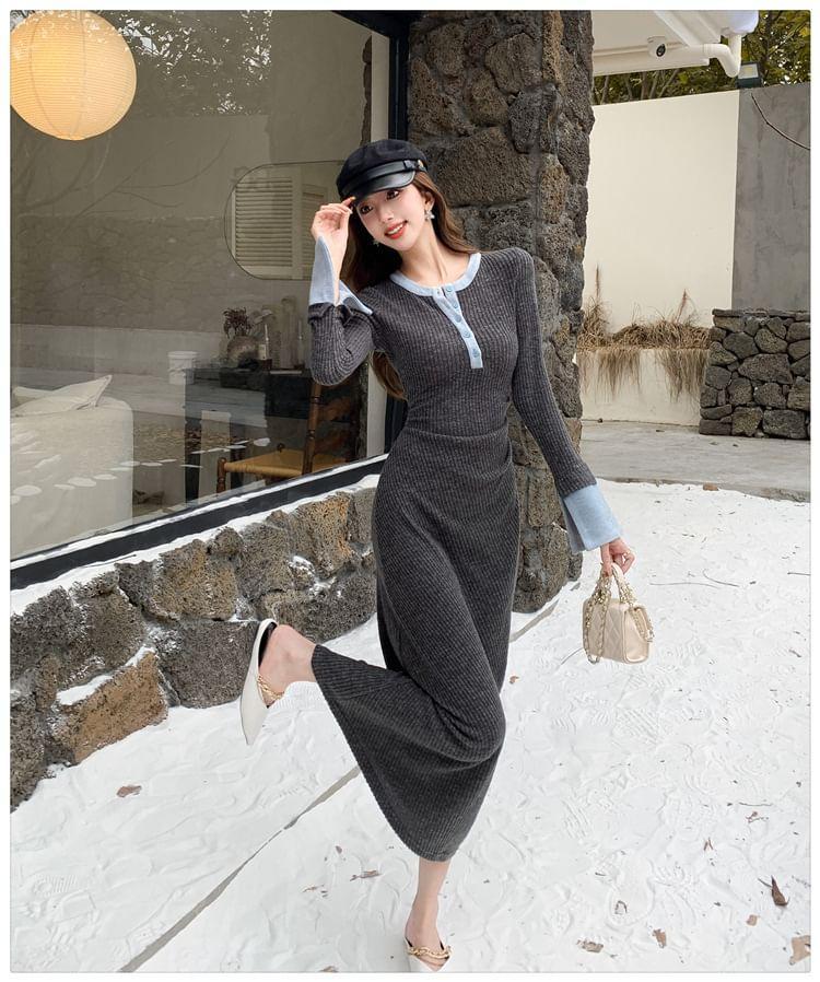 Long-Sleeve Crew Neck Contrast Trim Ruched Half-Buttoned Maxi Sheath Knit Dress Product Image