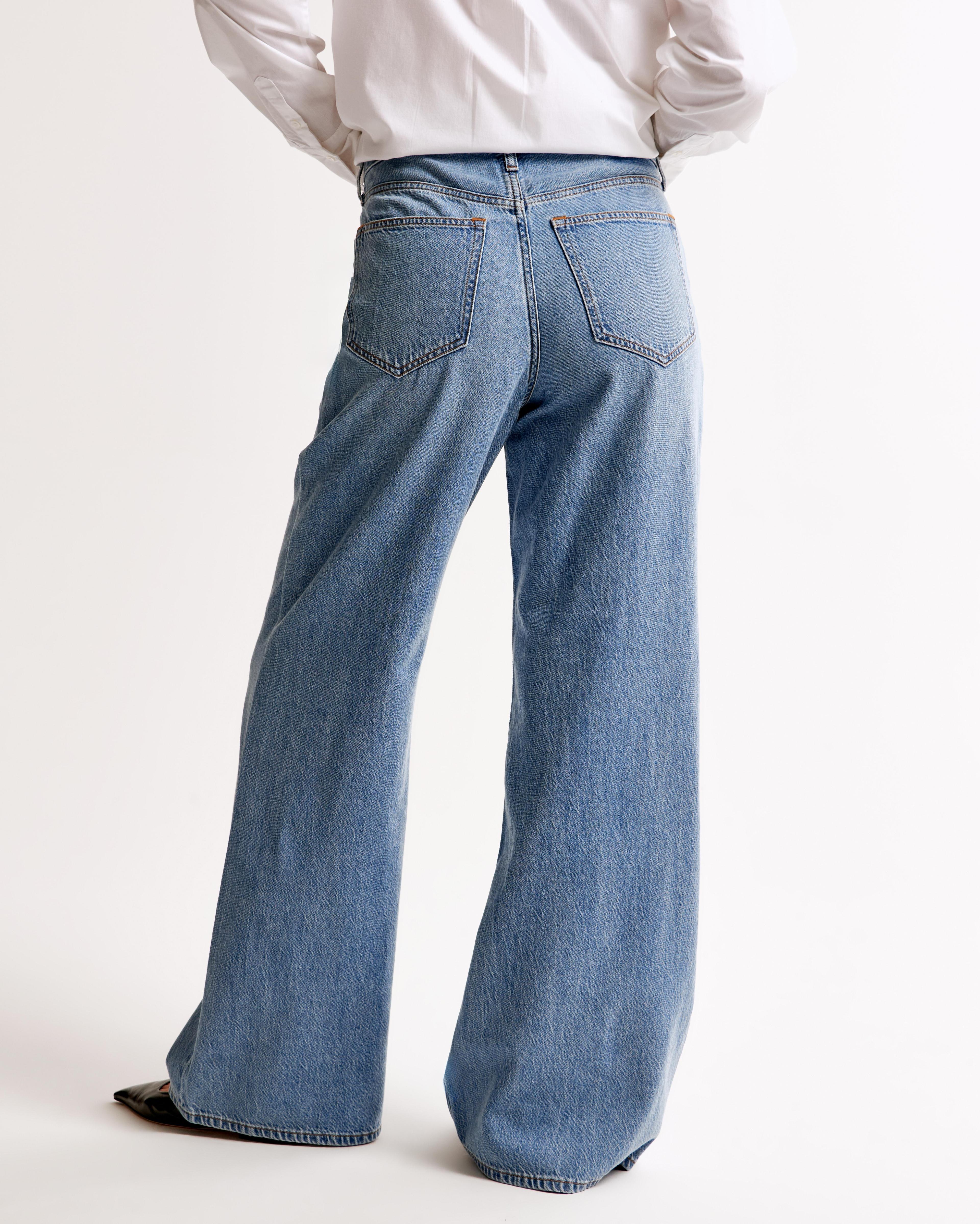 Curve Love High Rise Wide Leg Jean Product Image