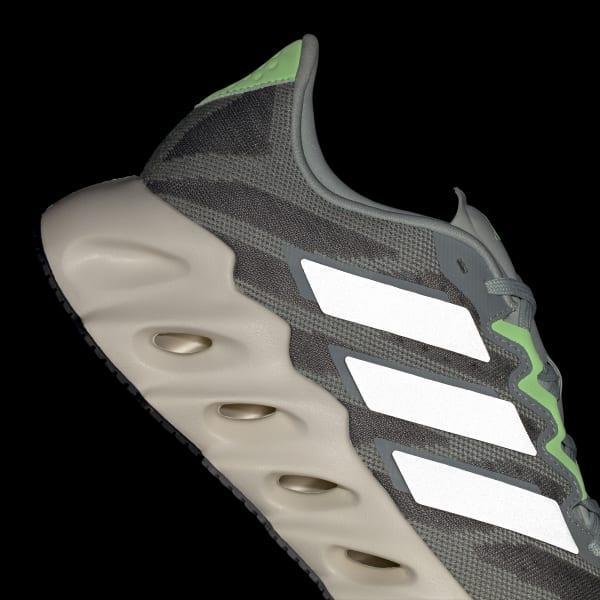 Switch FWD Running Shoes Product Image