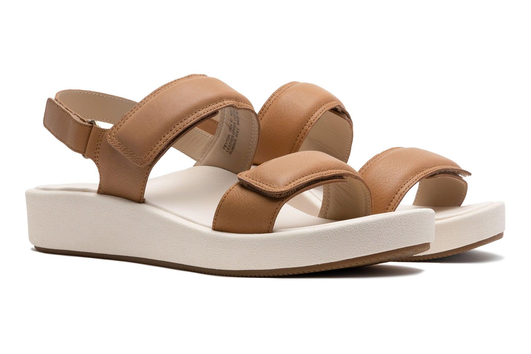 Paseo Sandal Female Product Image