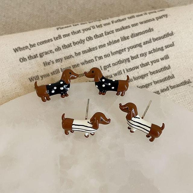 Enamel Dog Stud Earring Product Image