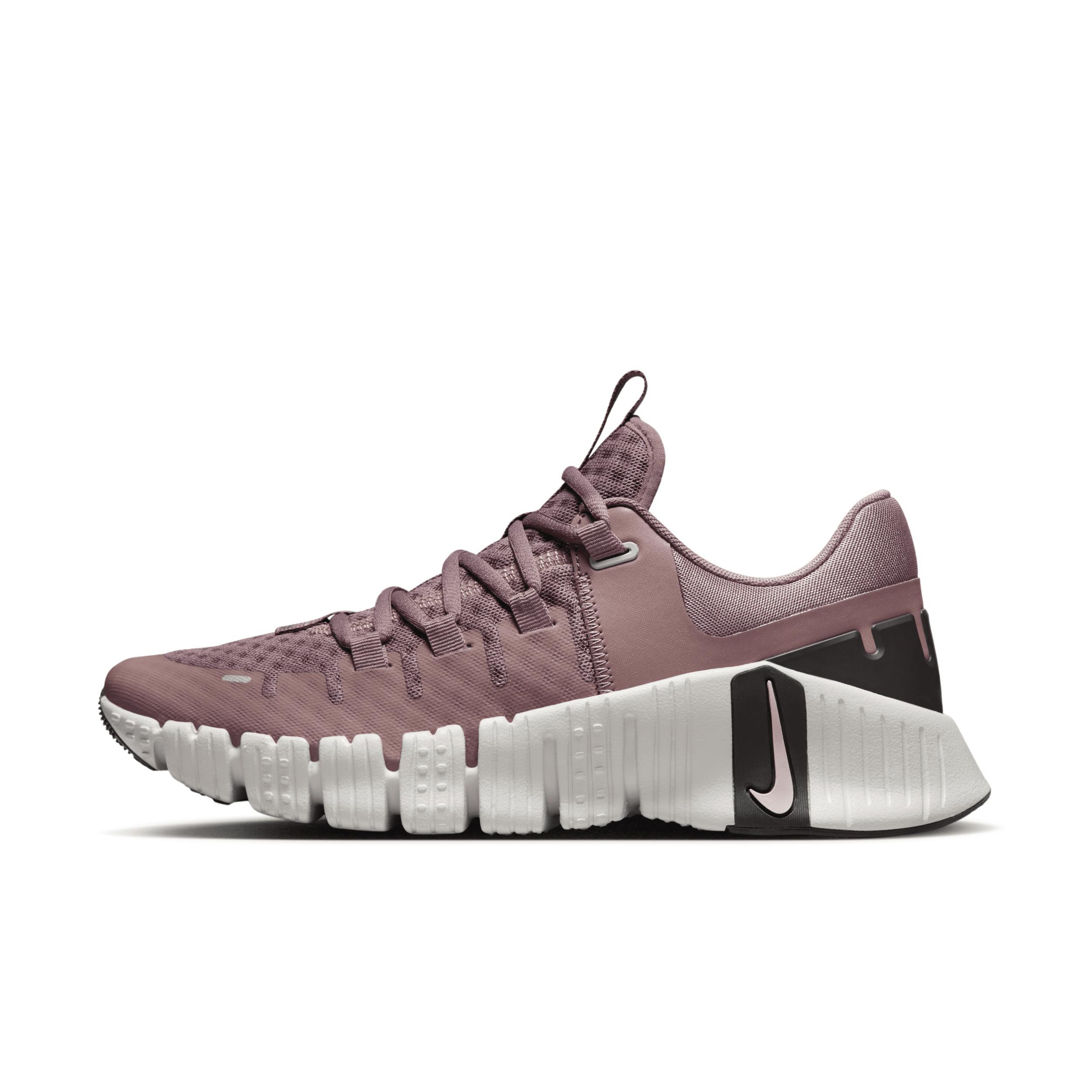 Nike Women's Free Metcon 5 Workout Shoes Product Image