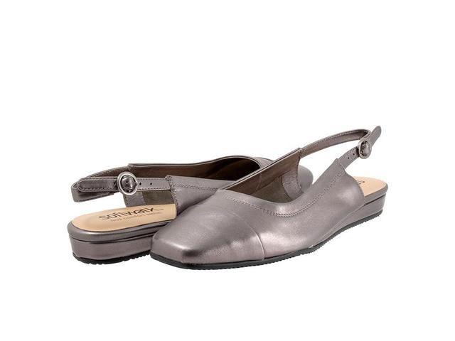 SoftWalk Vittoria Metal) Women's Flat Shoes Product Image