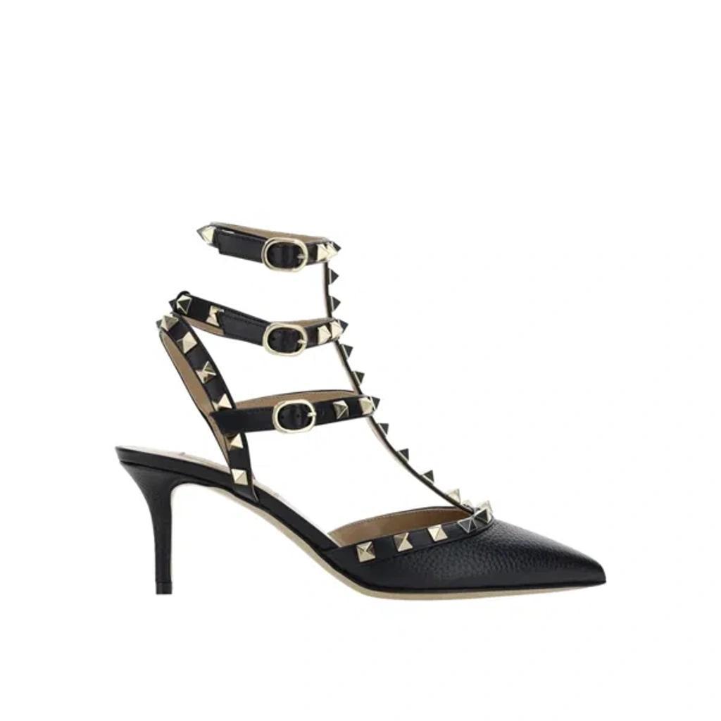 Rockstud Pumps In Black Product Image