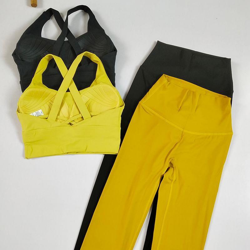 Set: Sport Bra Top + Yoga Pants Product Image