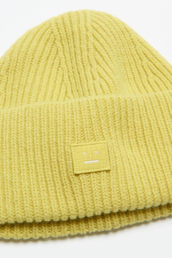 Small face logo beanie Product Image