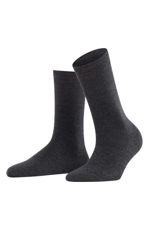 Womens Merino Wool-Blend Crew Socks Product Image