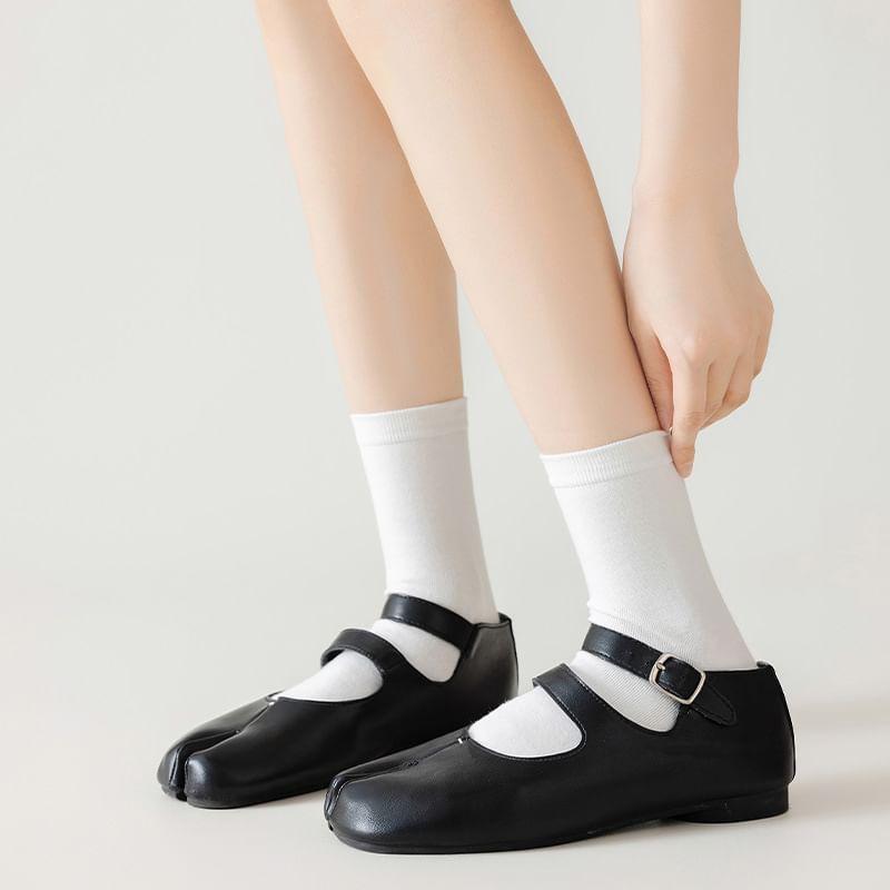 Plain Split Toe Socks Product Image