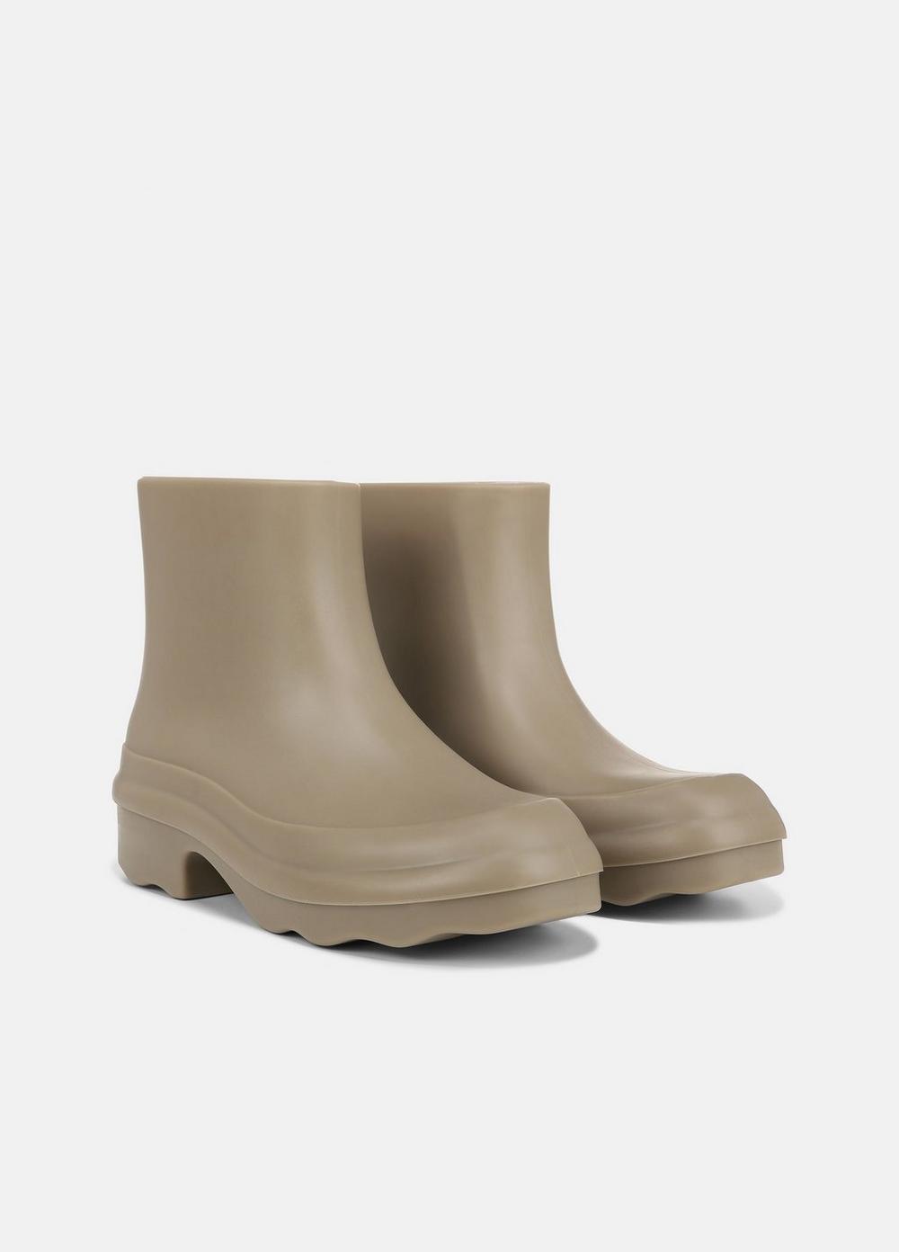 Nia Rainboot Product Image