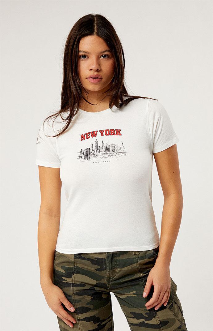 Golden Hour Women's New York Skyline Skimmer T-Shirt Product Image