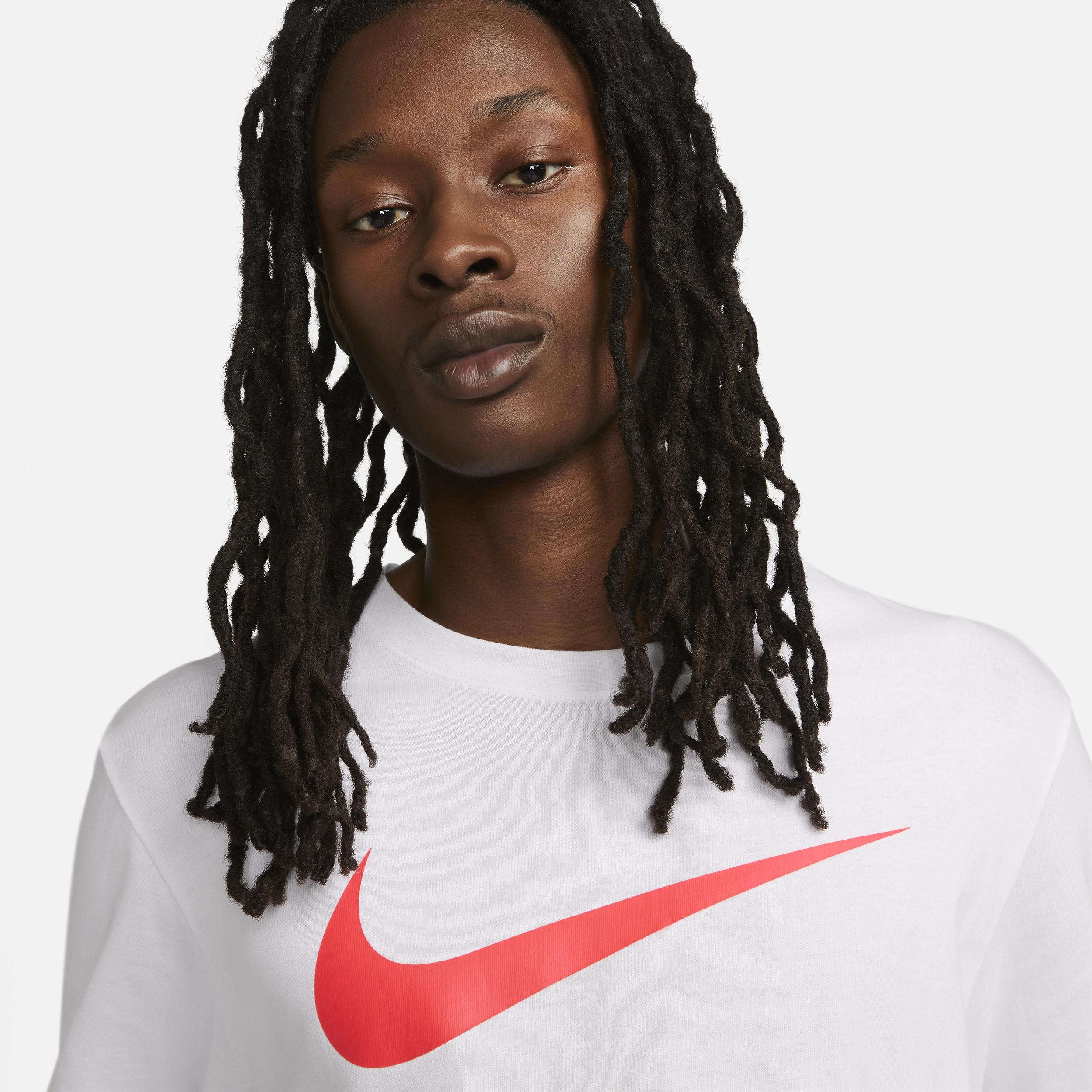 Men's Nike Sportswear Long-Sleeve T-Shirt Product Image