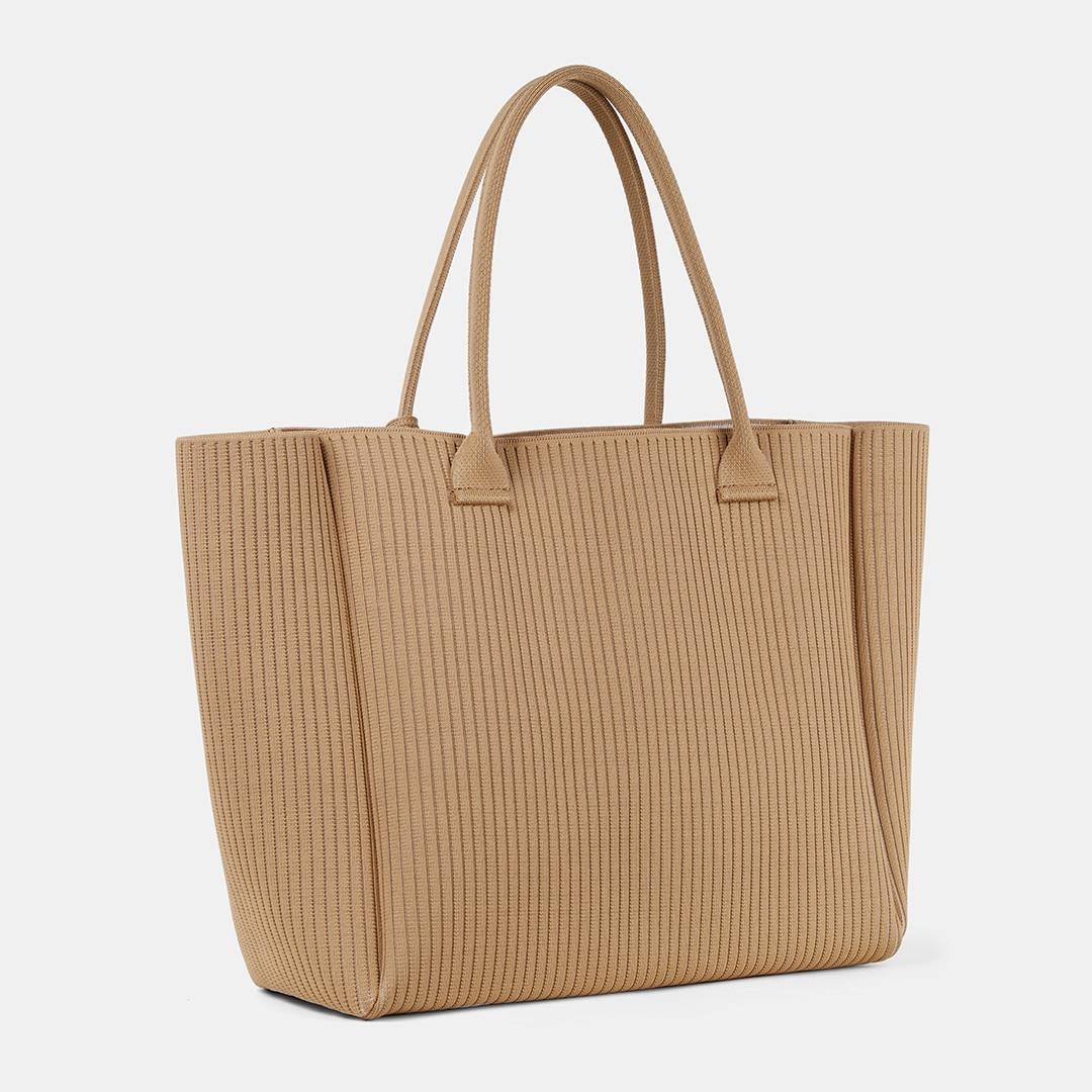 The Essential Tote (Maia) Product Image