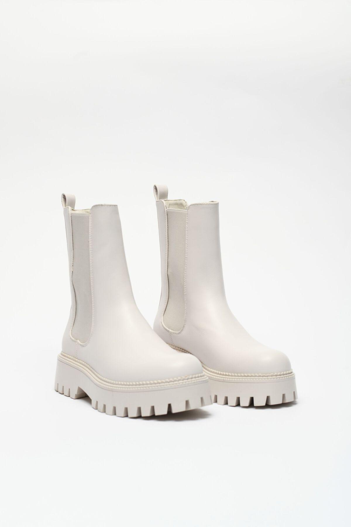 STEVE MADDEN Briona Lug Sole Chelsea Boot Product Image