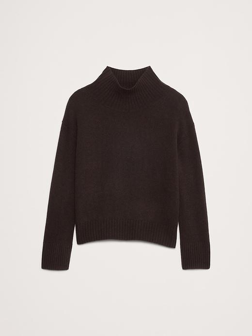 Oversized Midweight Cashmere Turtleneck Sweater Product Image