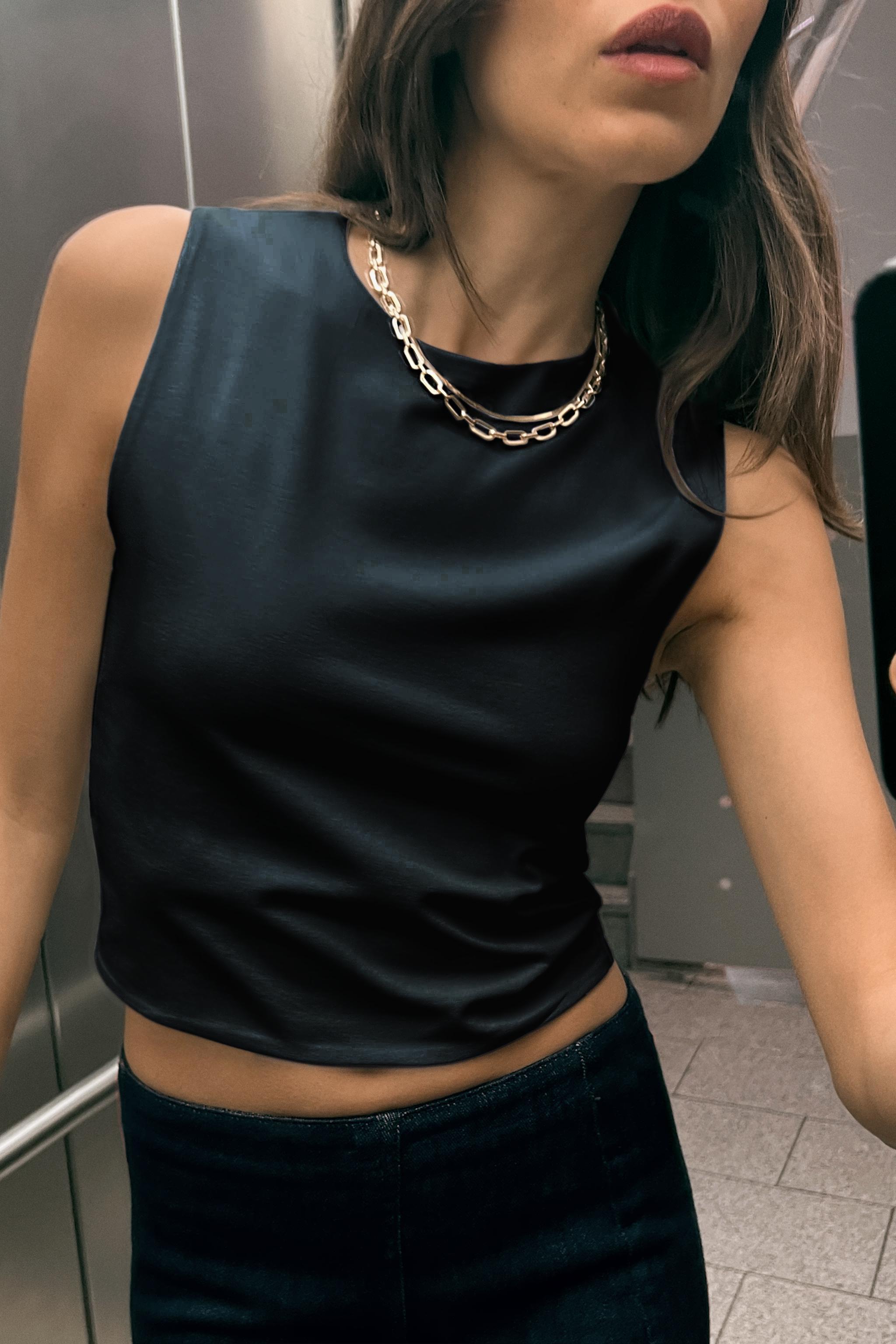 SLEEVELESS CROP TOP product image