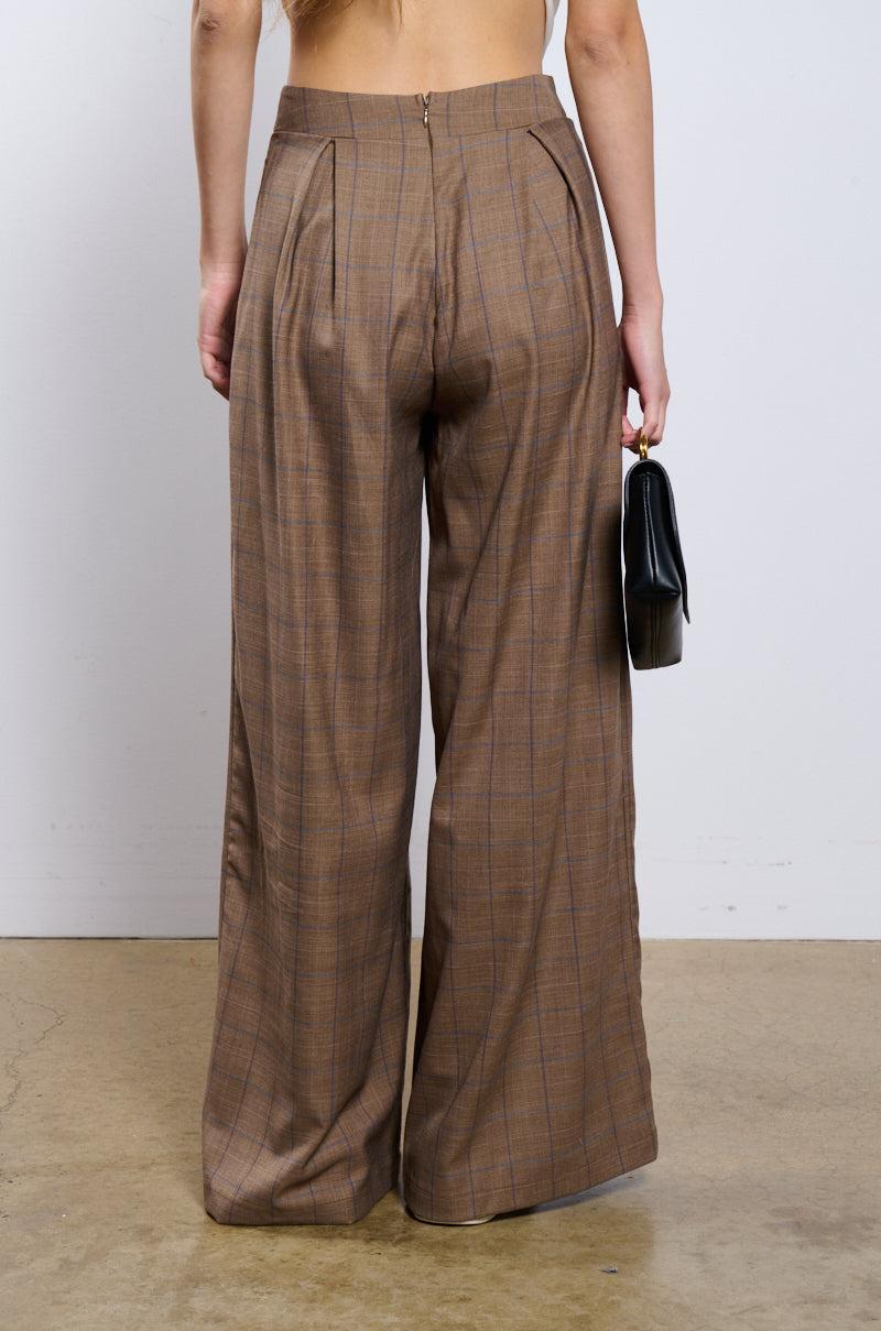 REPORTING TO BUSINESS PLAID TROUSER Product Image