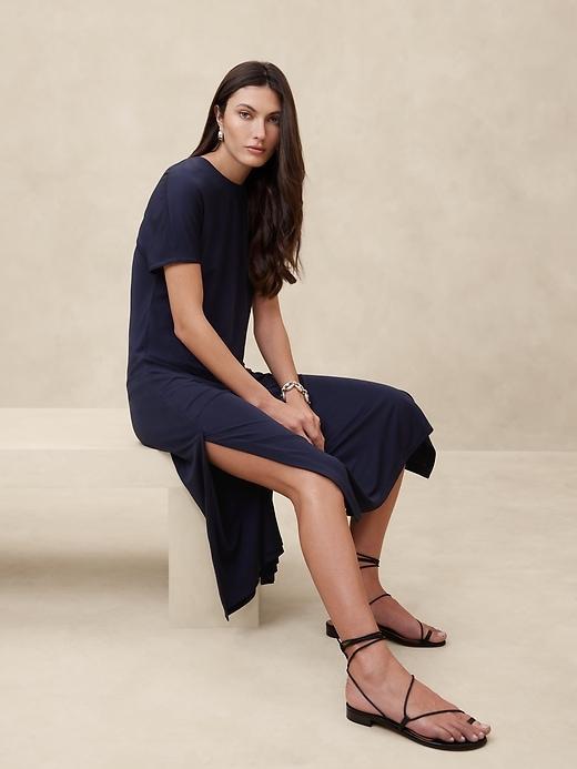 Crepe Midi T-Shirt Dress Product Image