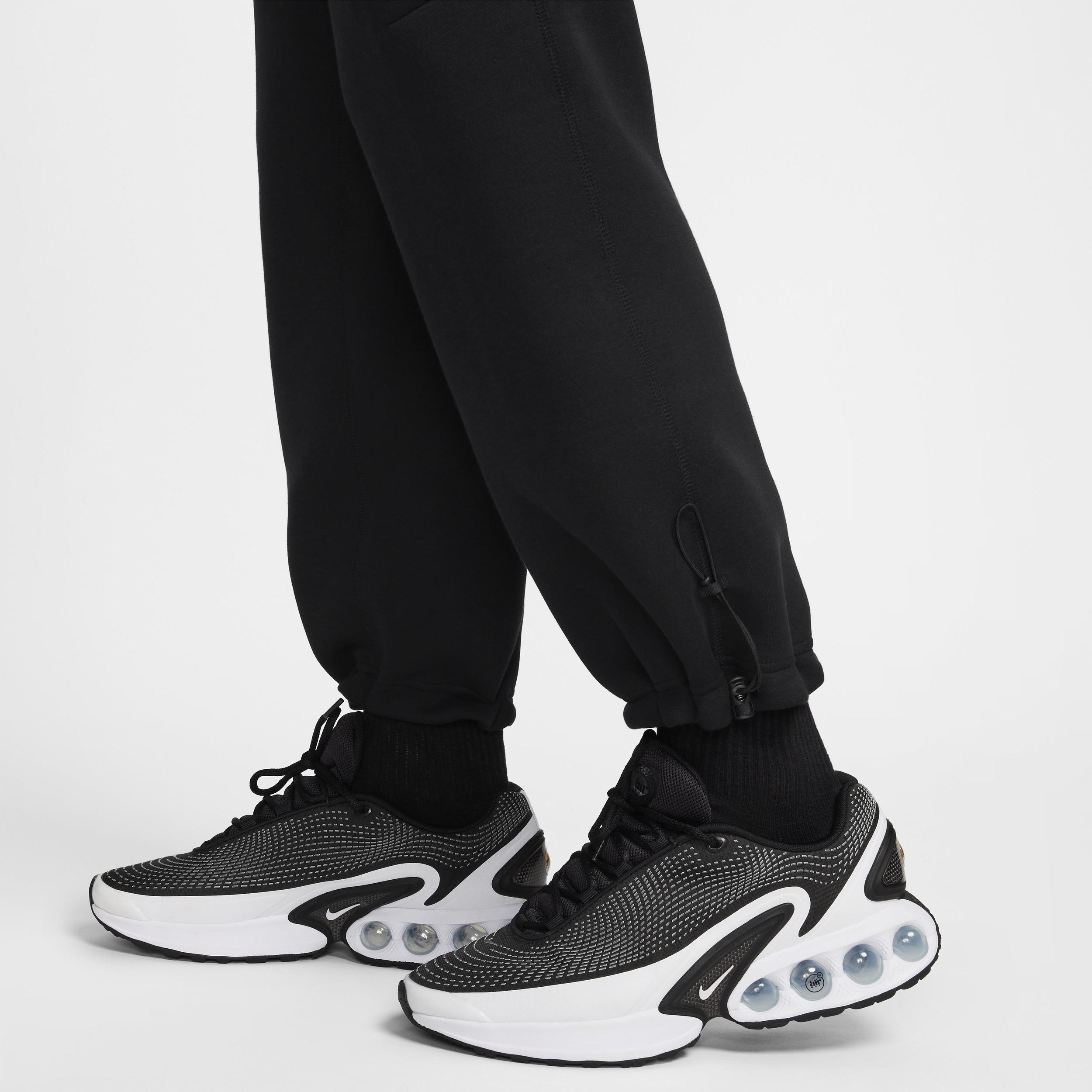 Nike Men's Tech Fleece Open-Hem Pants Product Image