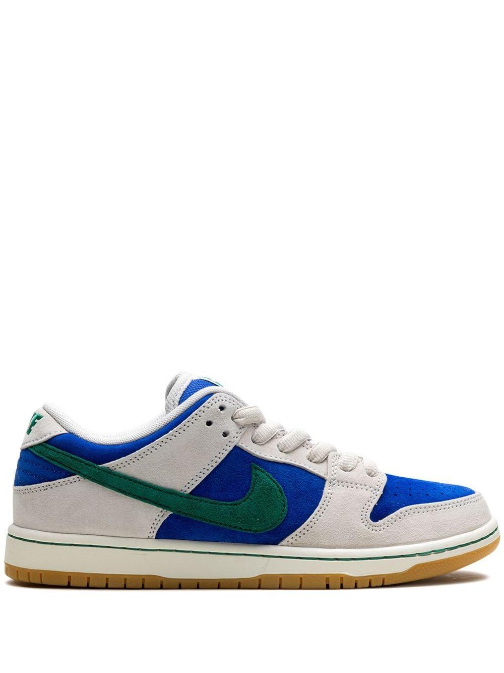 Dunk Low Sb "hyper Royal Malachite" Sneakers In White Product Image