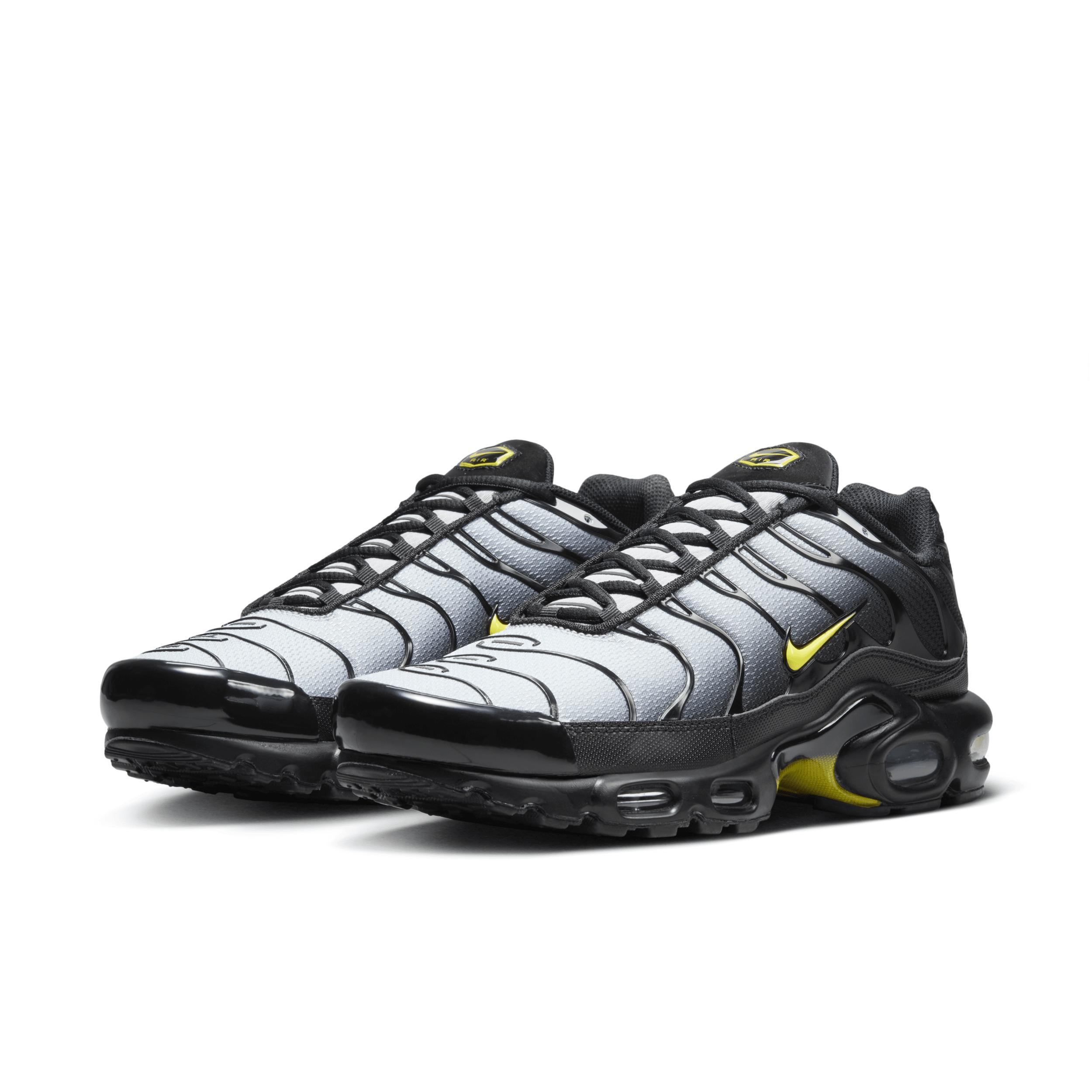 Nike Men's Air Max Plus Shoes Product Image