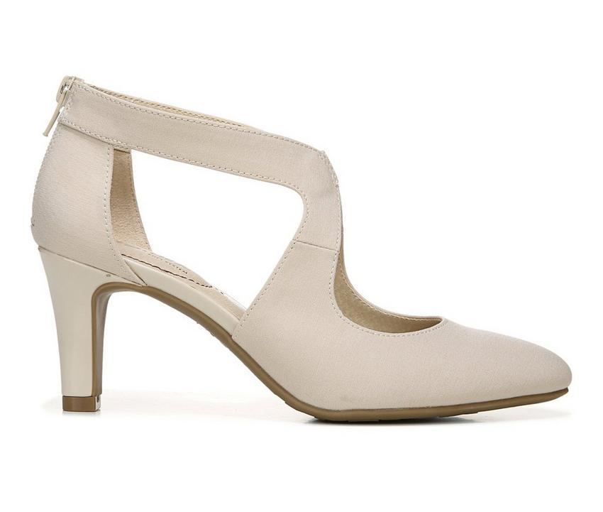 Women's LifeStride Giovanna 2 Pumps Product Image