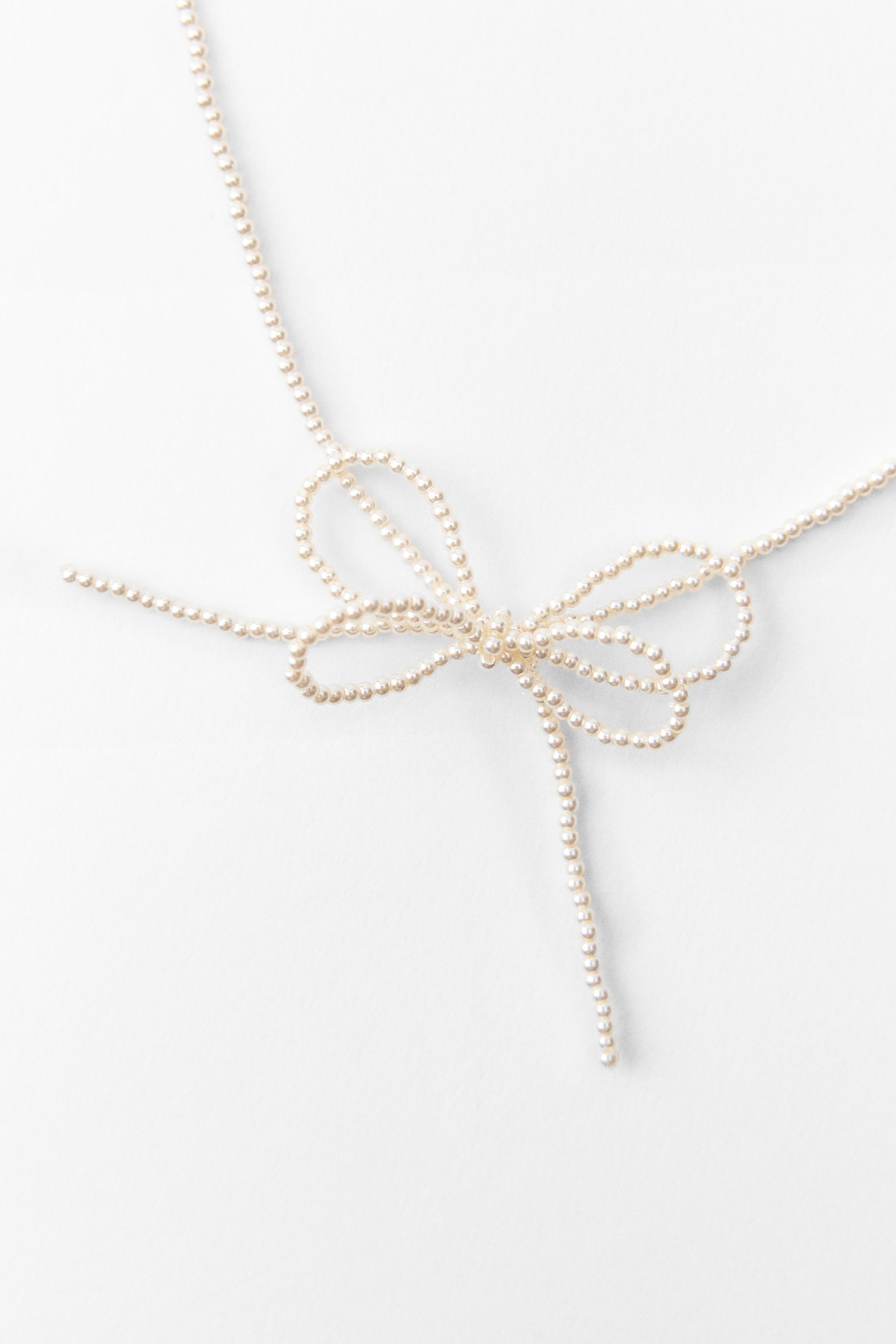 PEARL BOW NECKLACE Product Image