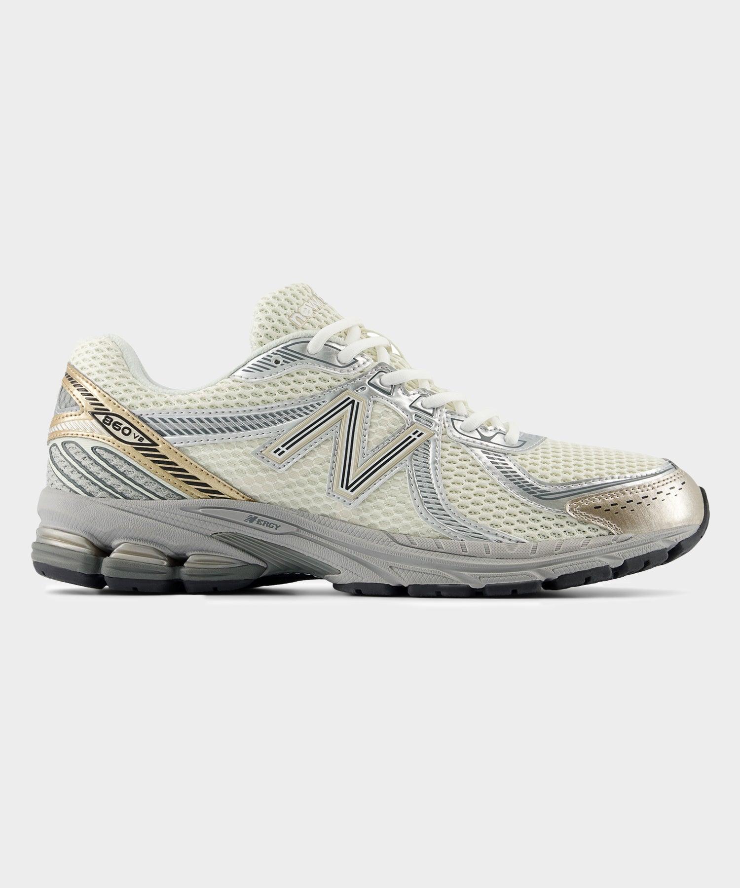 New Balance 860v2 in Sea Salt Metallic Product Image