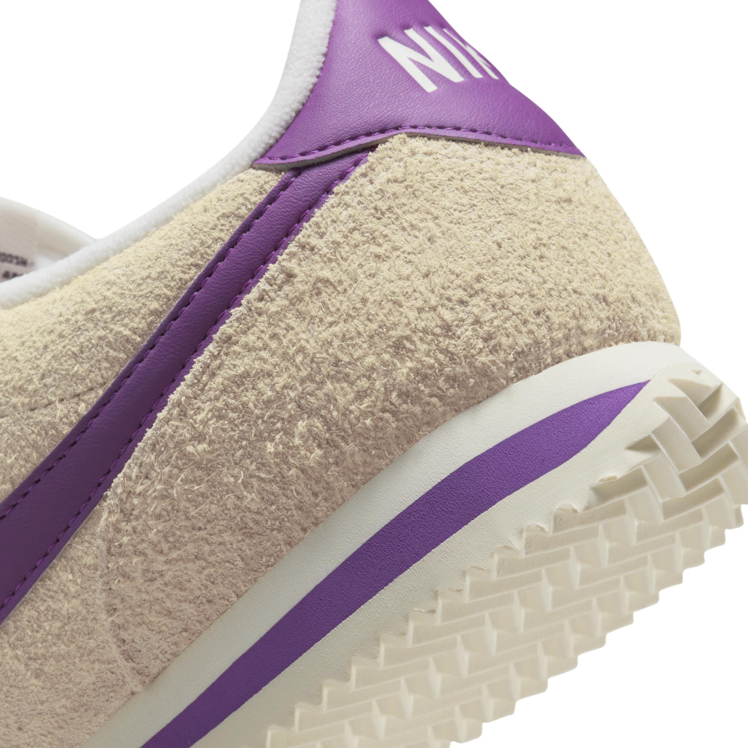 Nike Women's Cortez Vintage Suede Shoes Product Image