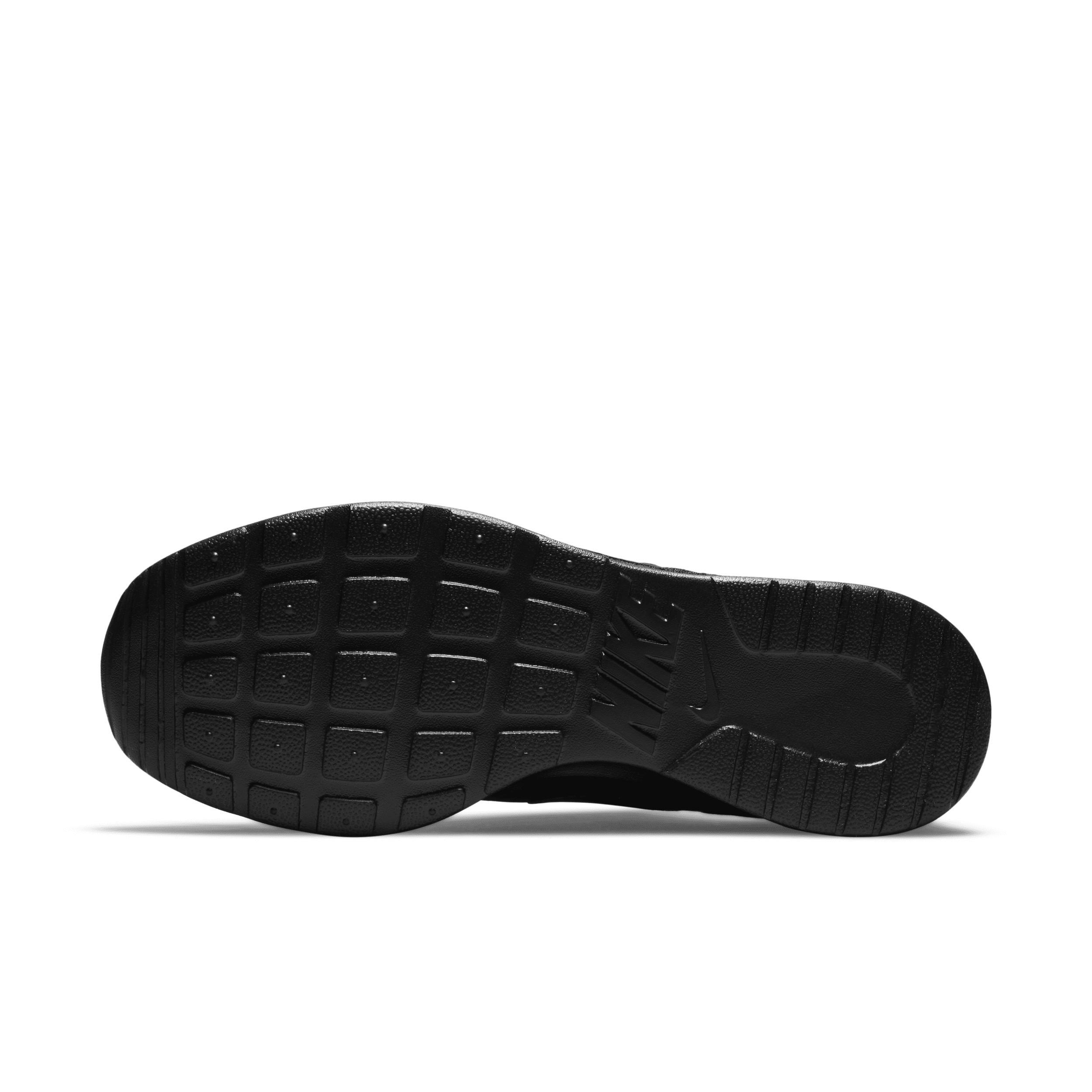 Nike Tanjun Women's Shoes Product Image