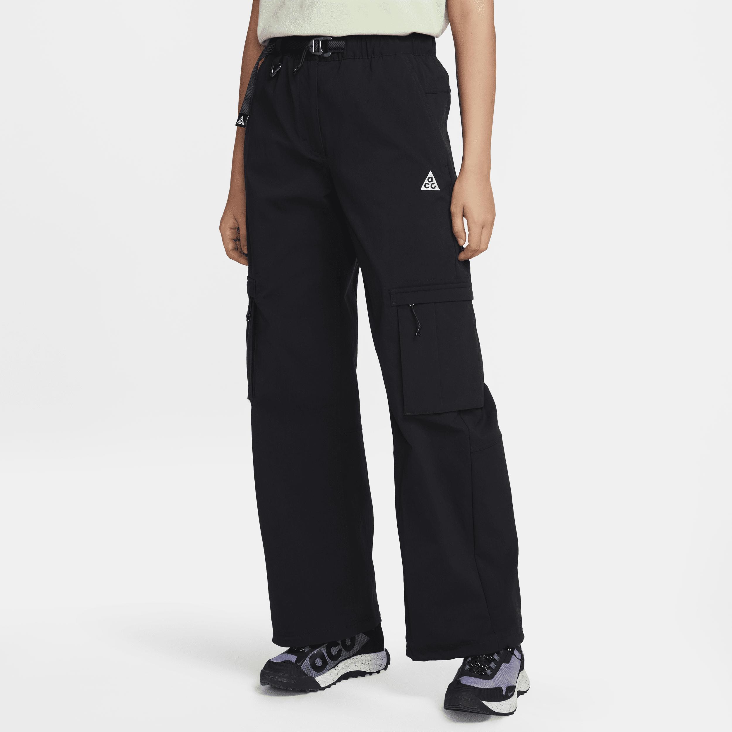 Women's Nike ACG "Smith Summit" Cargo Pants Product Image