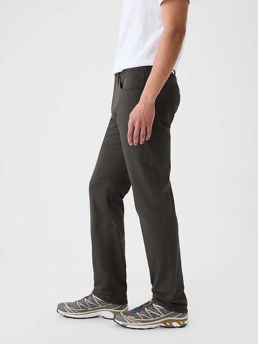 City Jeans in Straight Fit Product Image