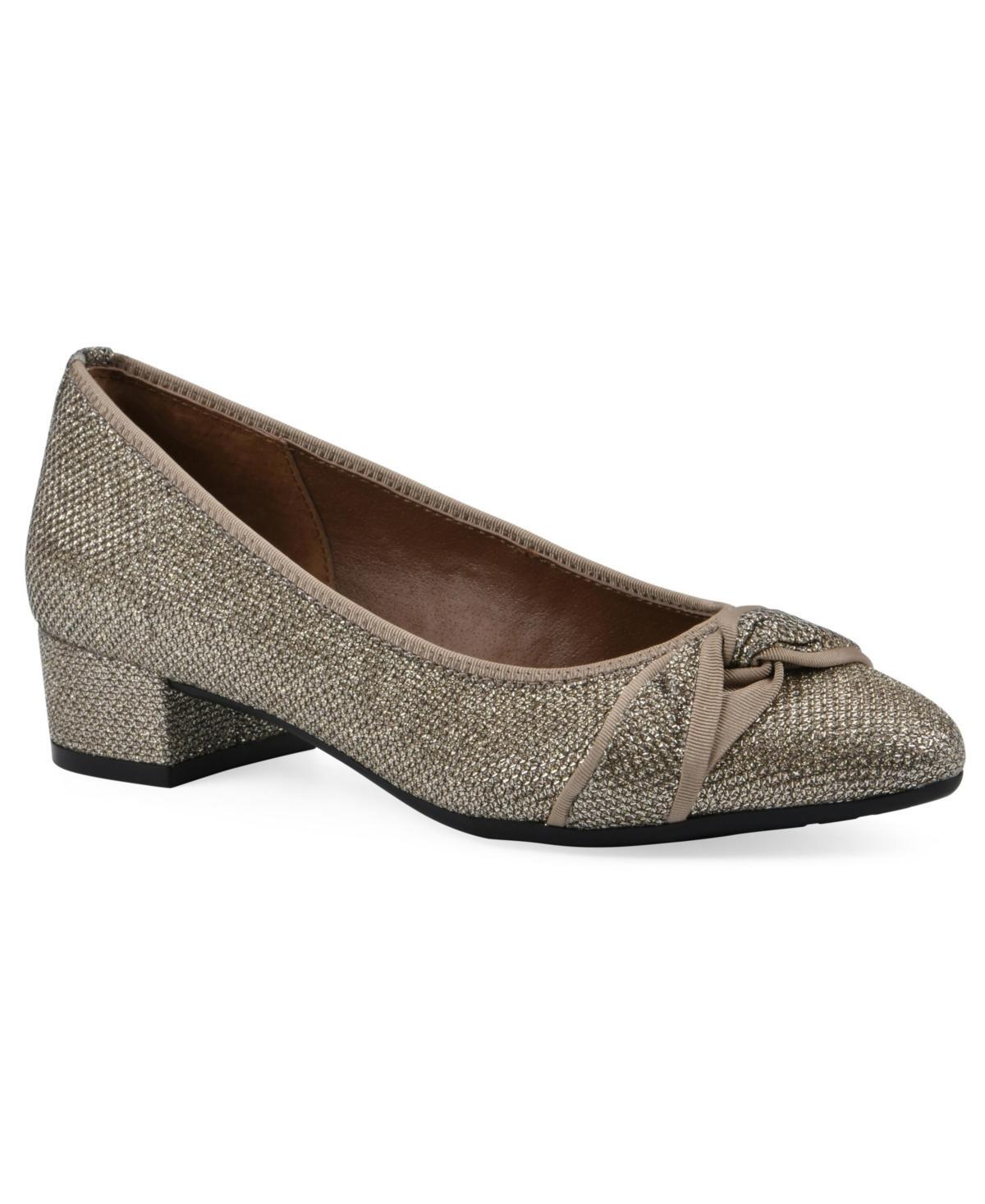 White Mountain Womens Bordeaux Low Block Heel Pumps product image