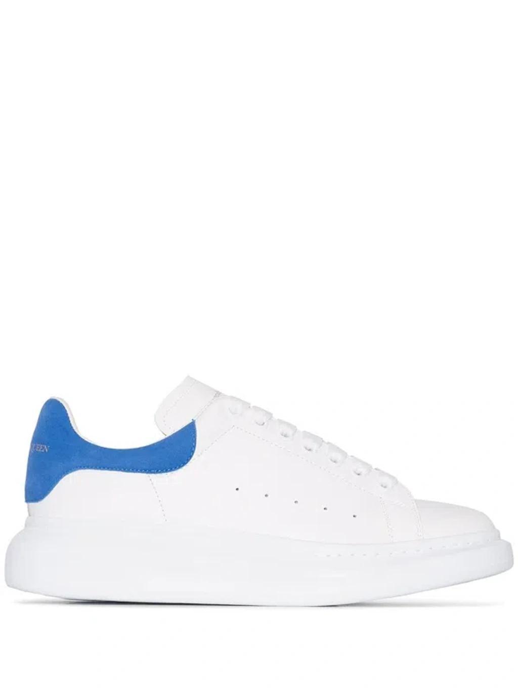 Larry Sneakers In White Product Image