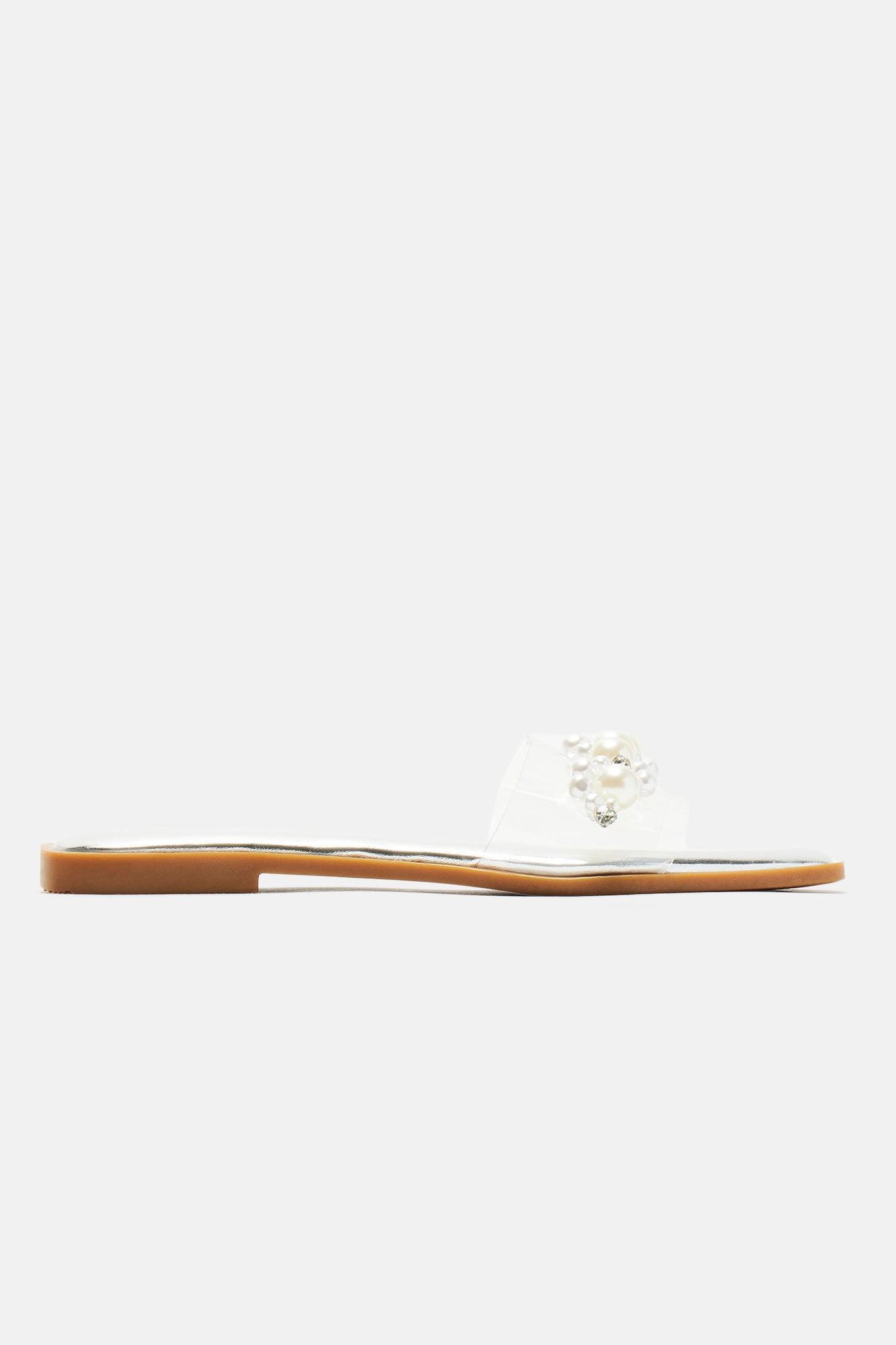 Shilah Flat Sandals - Silver Product Image