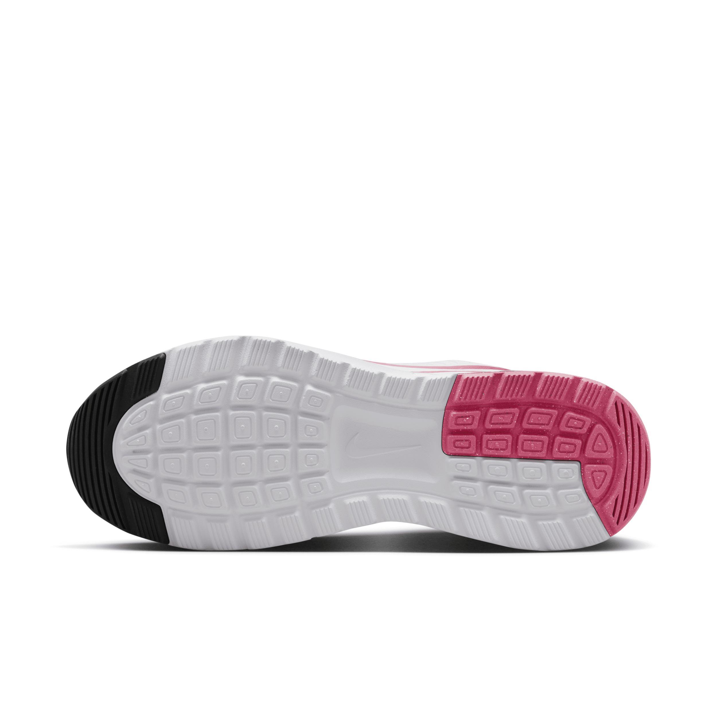 Nike Women's Air Max Nuaxis Shoes Product Image