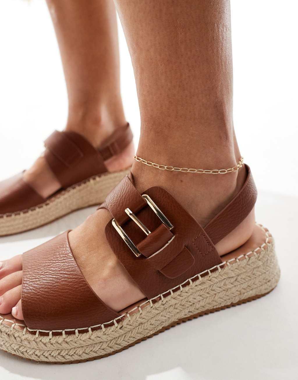 London Rebel flatform espadrille sandals in tan Product Image