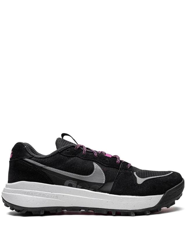 NIKE Black Lowcate Sneakers Product Image