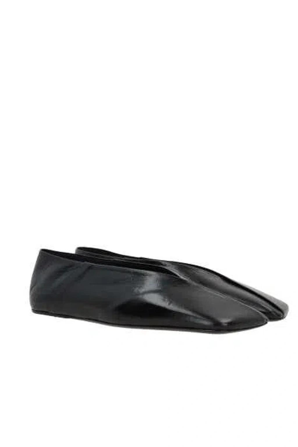 Flat Shoes In Black product image