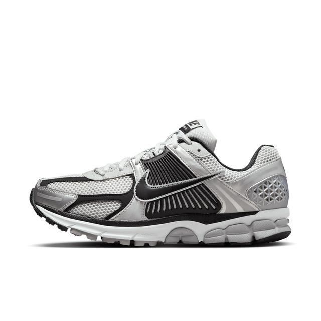 Nike Men's Zoom Vomero 5 Shoes Product Image