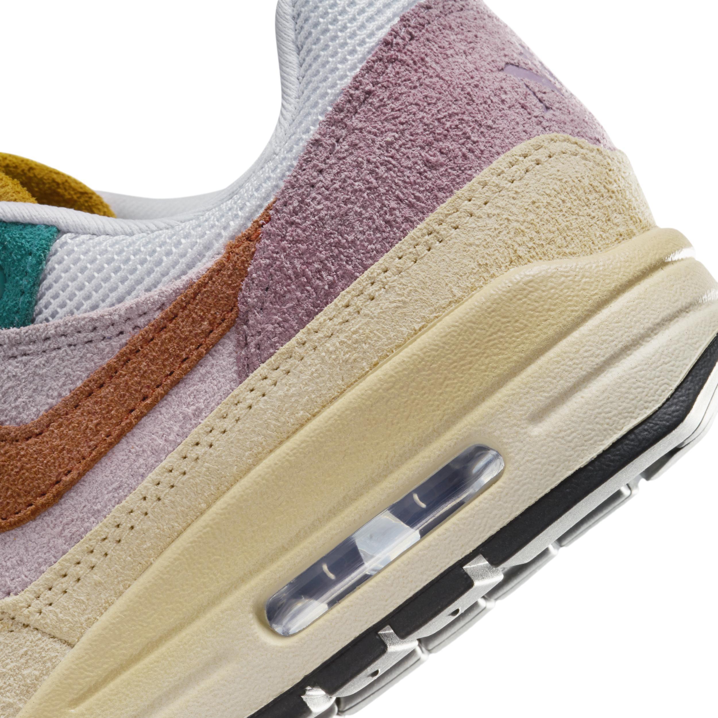 Nike Women's Air Max 1 '87 Premium Shoes Product Image