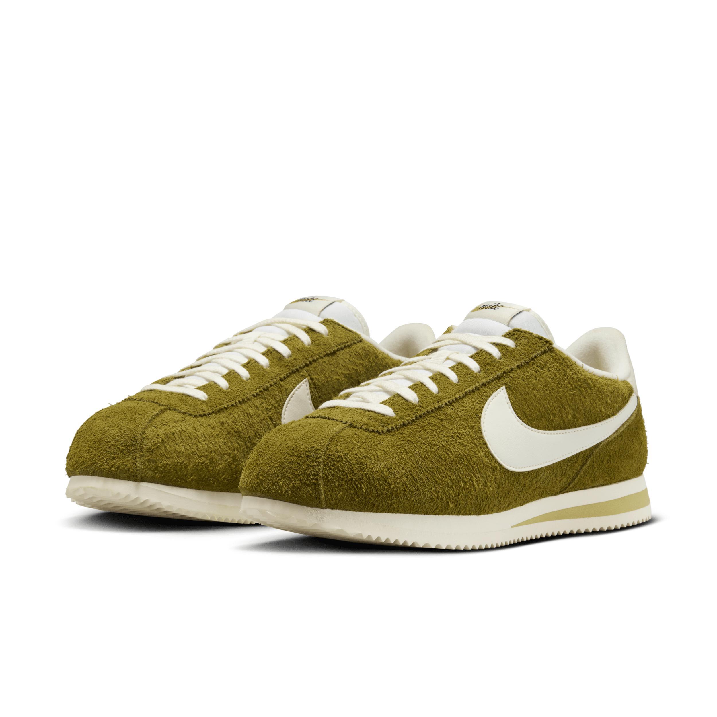 Nike Men's Cortez SE Suede Shoes Product Image