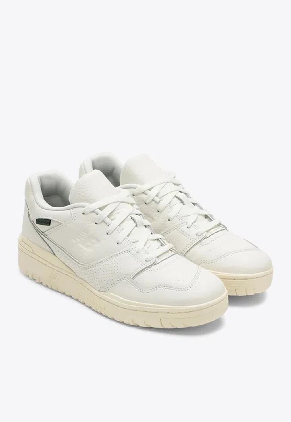 NEW BALANCE Low 550 Sea Salt Sneakers In Beige Product Image