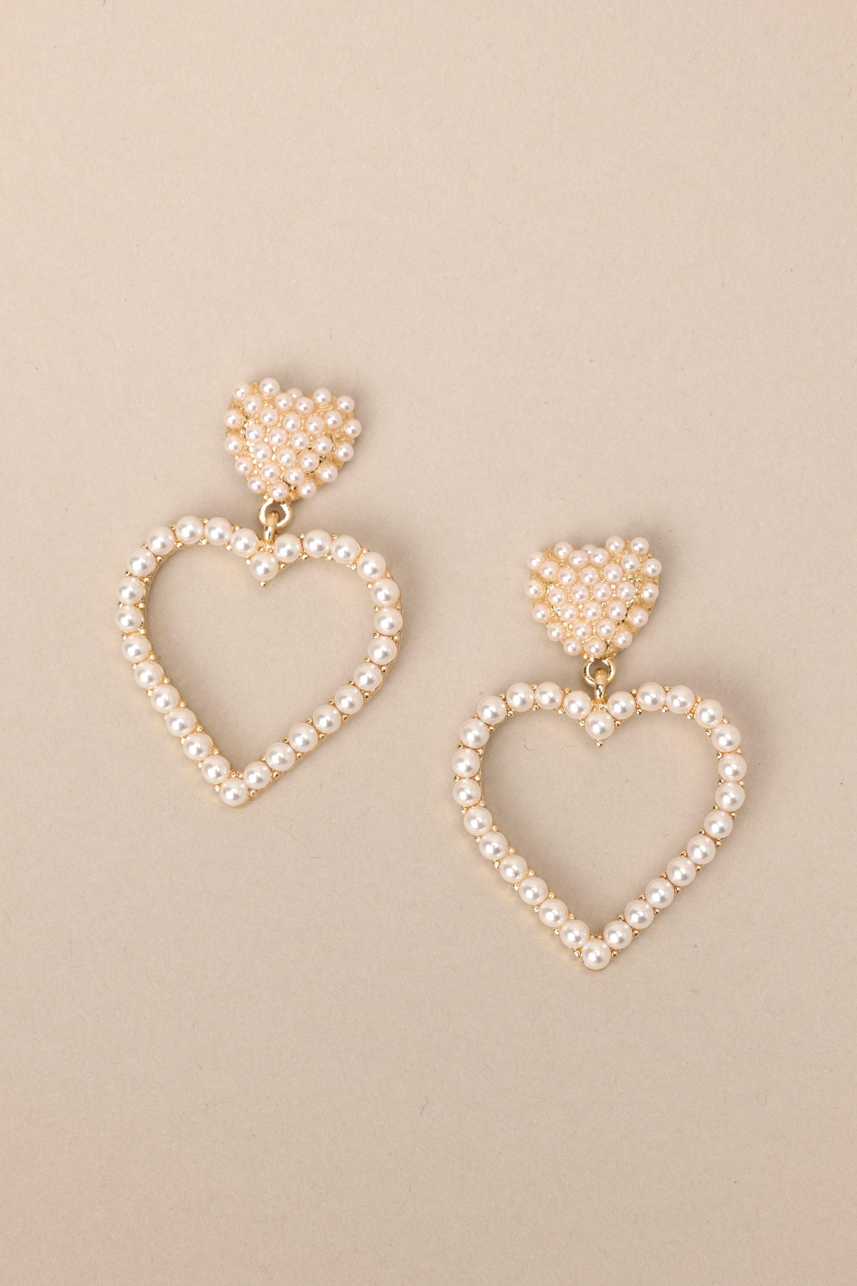 Love and Magic Pearl Earrings Product Image