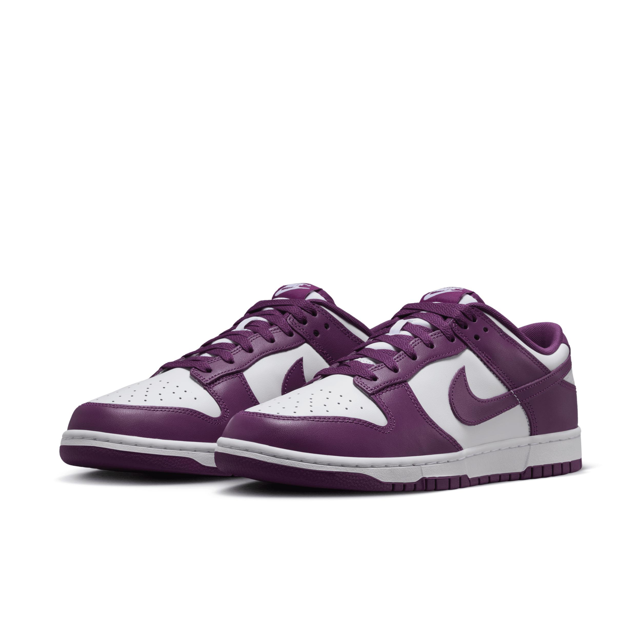 Nike Men's Dunk Low Retro Shoes Product Image