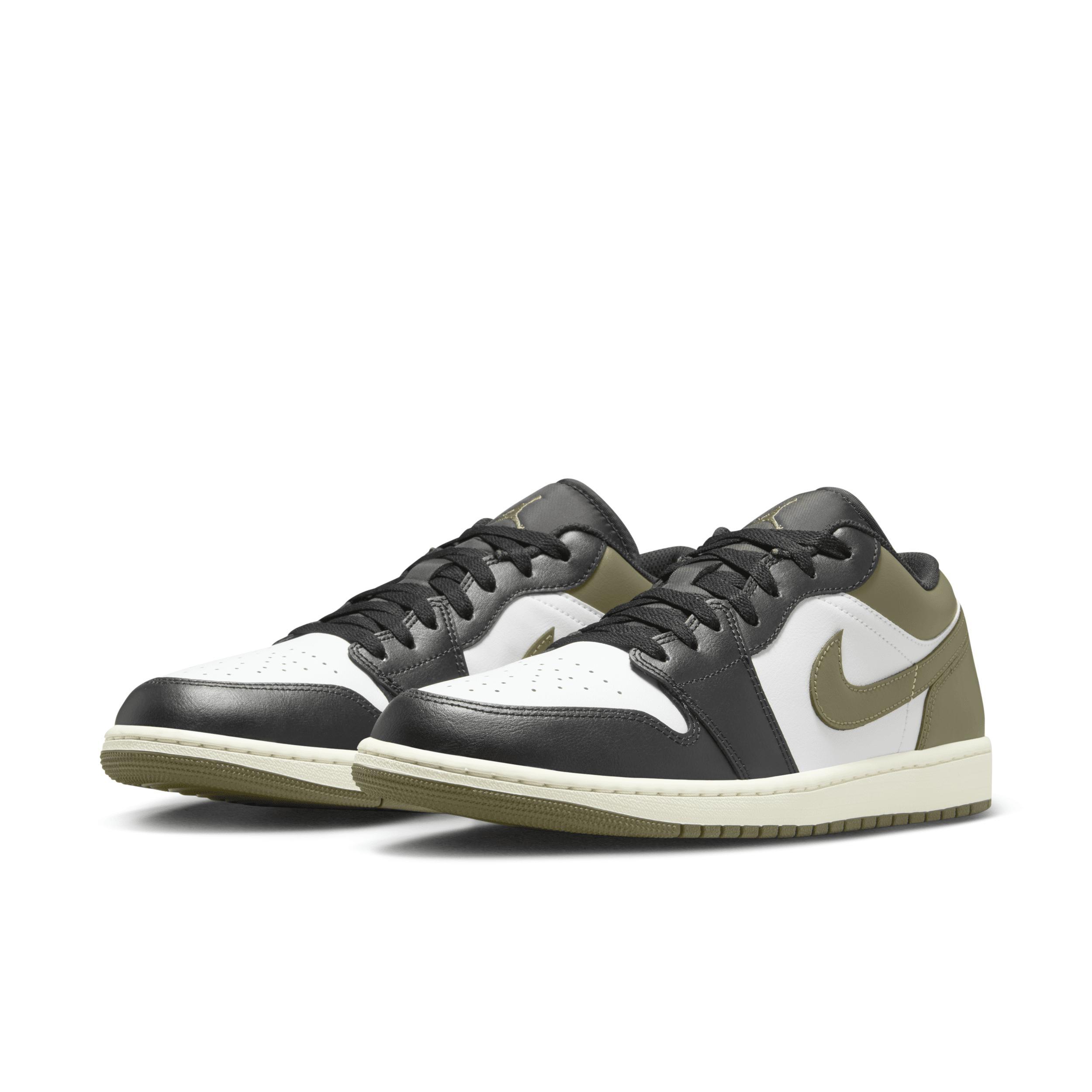 Men's Air Jordan 1 Low Shoes Product Image