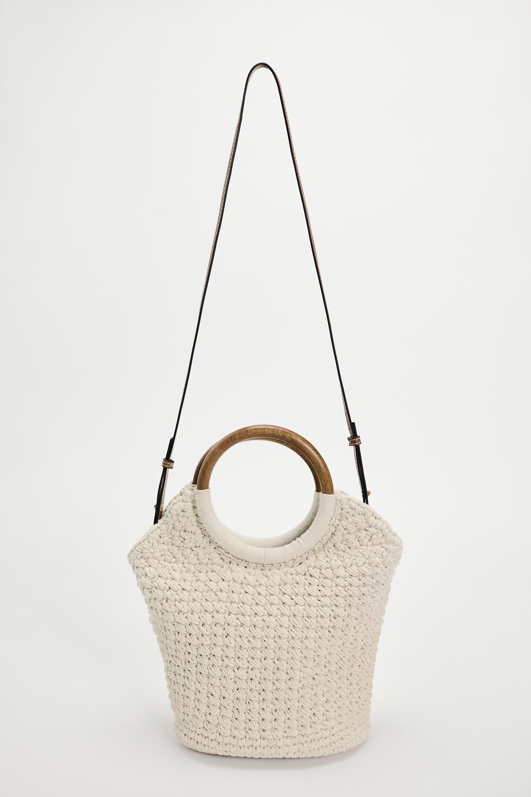 MACRAMÉ BUCKET BAG Product Image