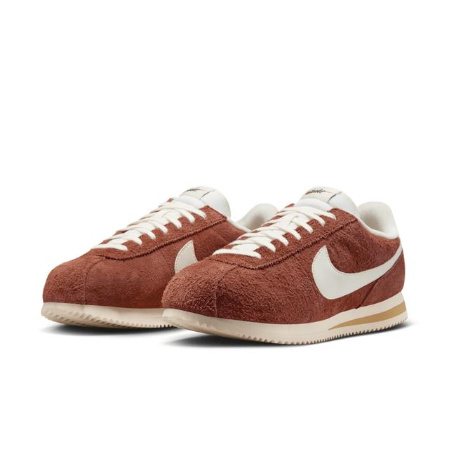 Nike Cortez SE Suede Men's Shoes Product Image