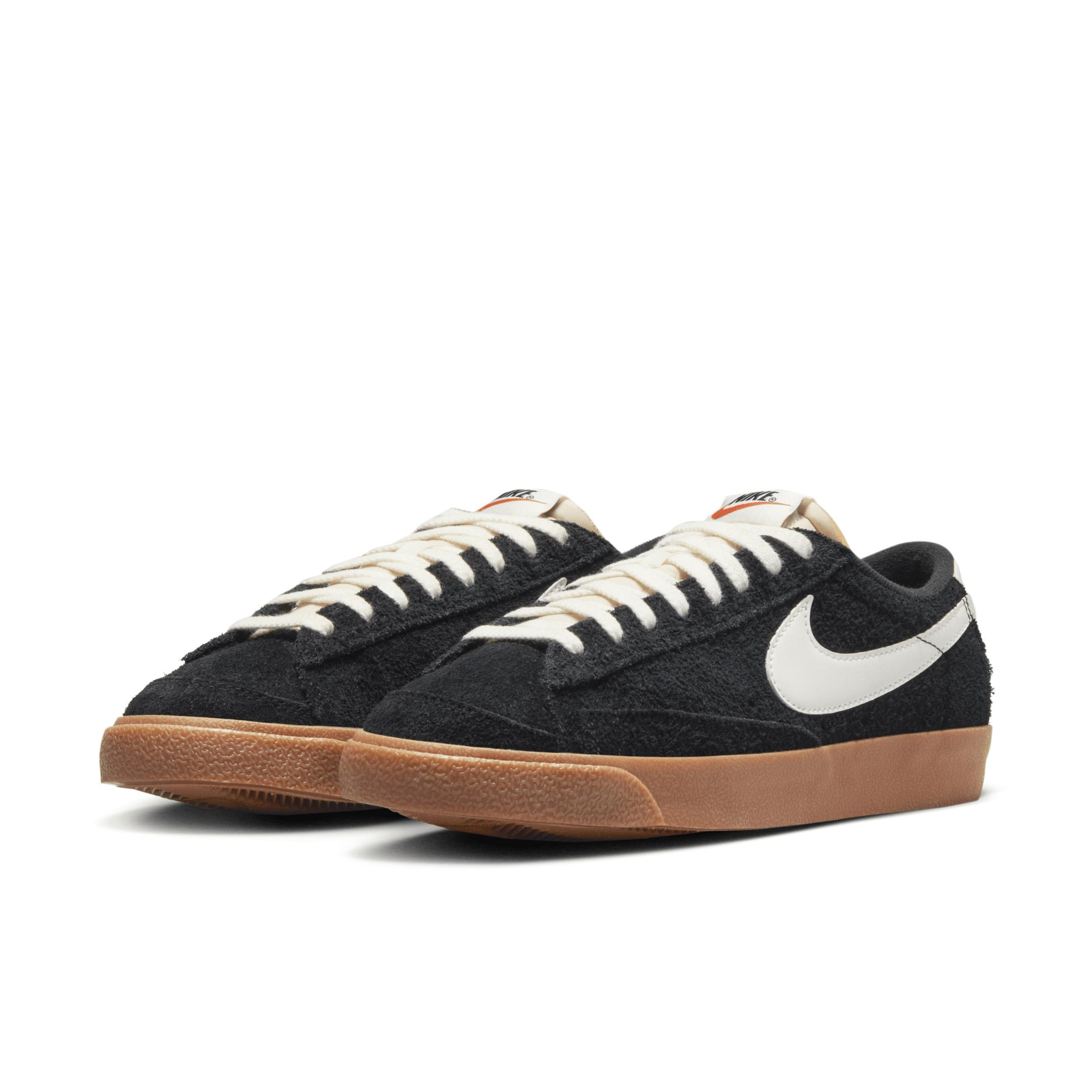 Nike Womens Blazer Low 77 Vintage Shoes Product Image