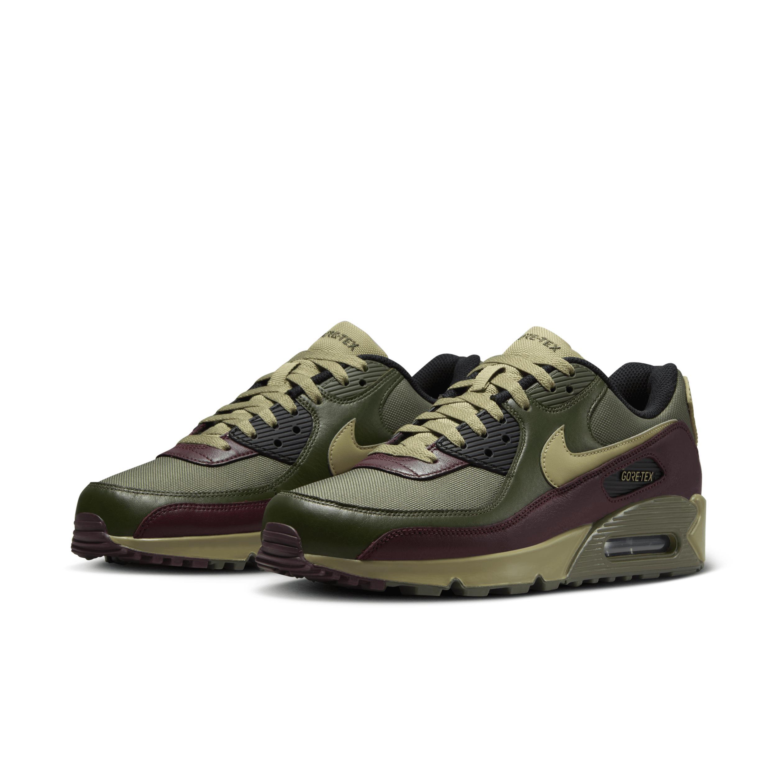 Nike Mens Air Max 90 GORE-TEX Winterized Shoes Product Image